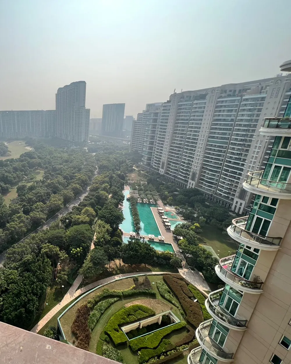 dlf magnolias terrace view